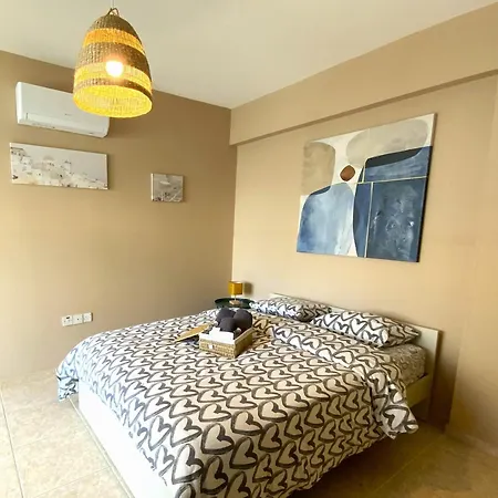 2br - 5mins Walk To The With Internet Access Larnaka