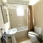 2br - 5mins Walk To The With Internet Access